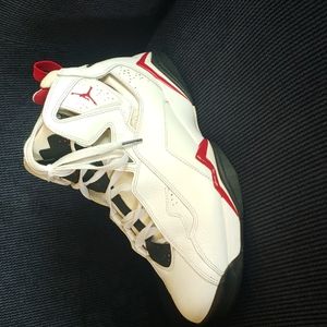 Air Jordan VII Retro white black red size 10.5 Great condition Very lightly worn